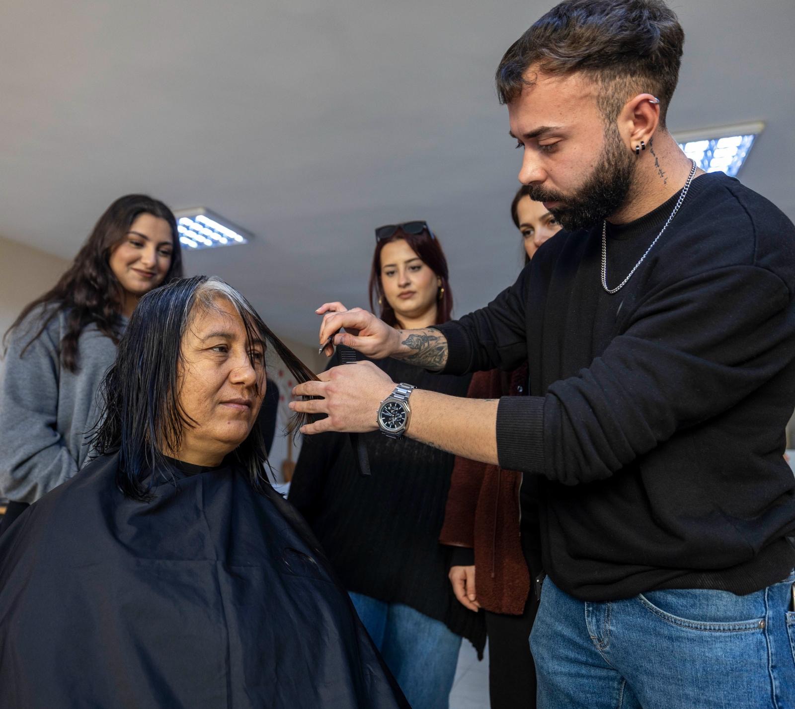 İzmir’de 330 Kadın Ücretsiz Hizmet Aldı3