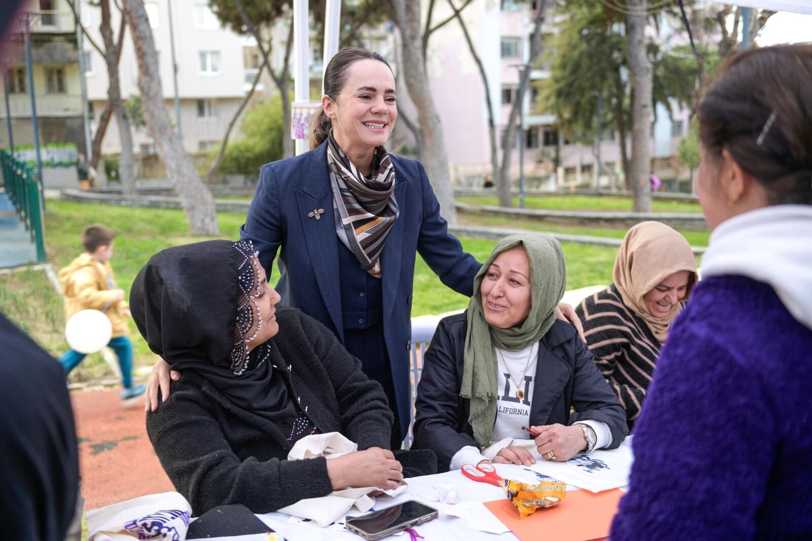 İzmir’de 8 Mart Programı Başladı! 1