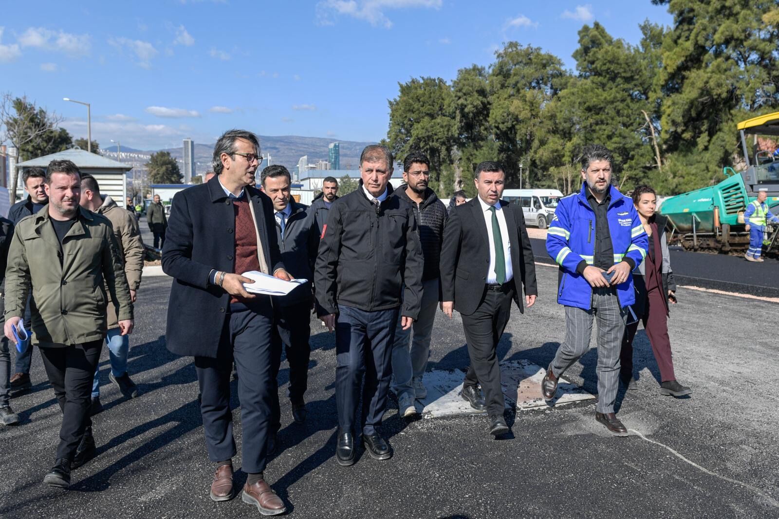 İzmir’de Asfalt Seferberliği Hız Kesmiyor!1