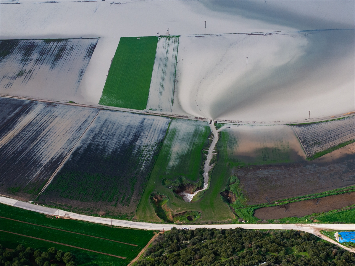 “Yağmur suyunun yeraltına ulaşmasını sağlıyorlar”