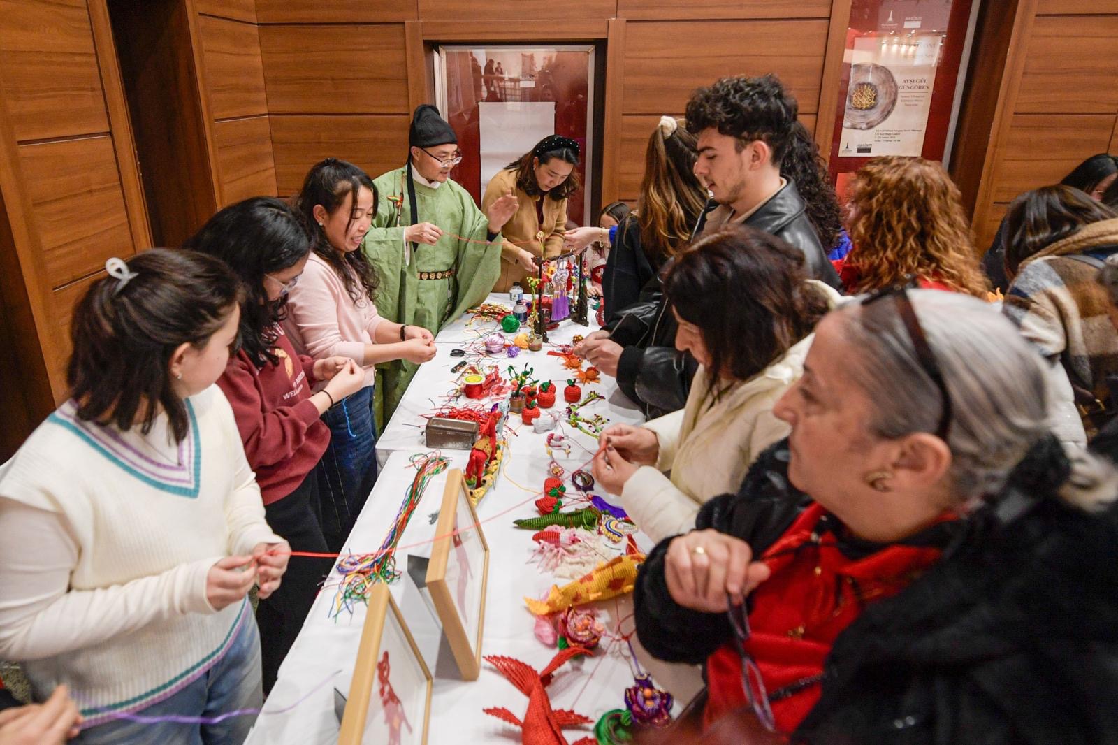 İzmir’de Çin Yeni Yılı Ve Diplomatik 2