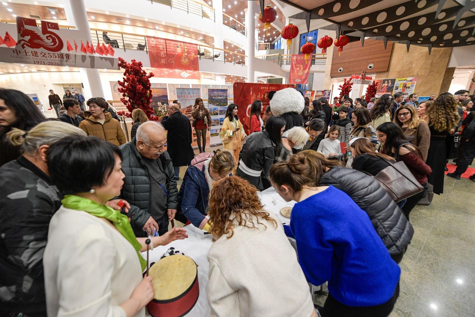 İzmir’de Çin Yeni Yılı Ve Diplomatik
