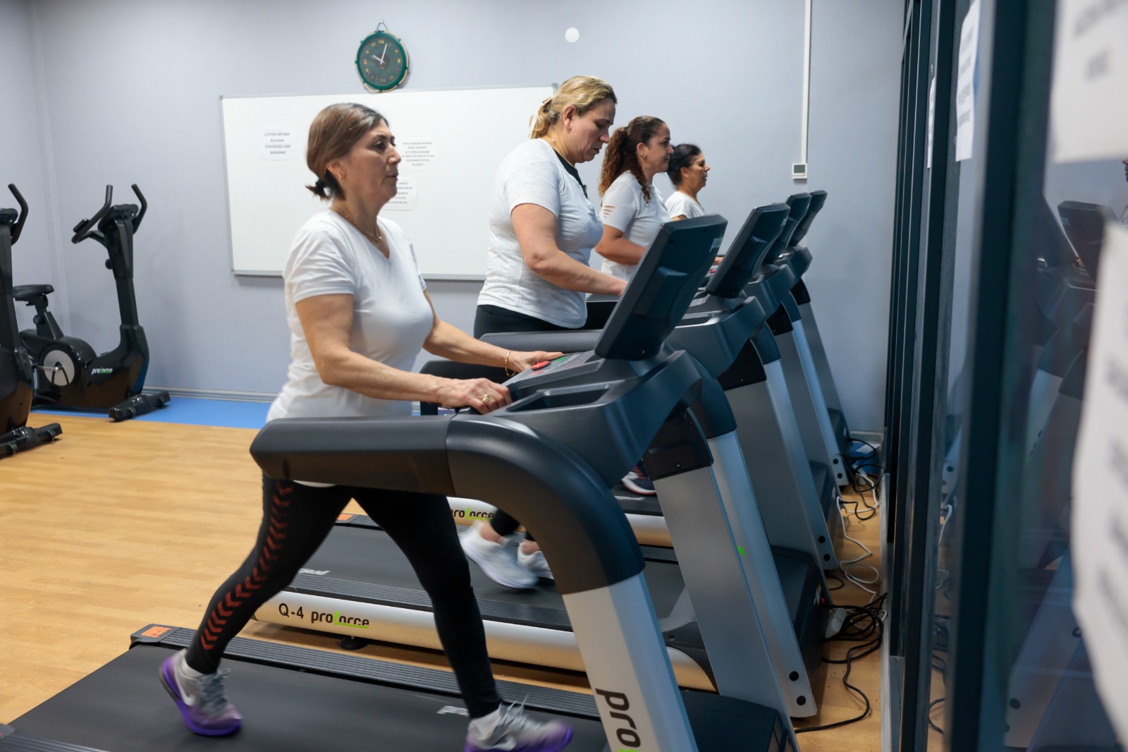 Sporun fiziksel ve psikolojik etkisi katılımcıları mutlu ediyor