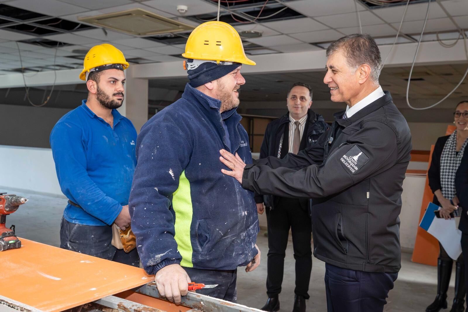 Izmir’e Yeni Kütüphane3