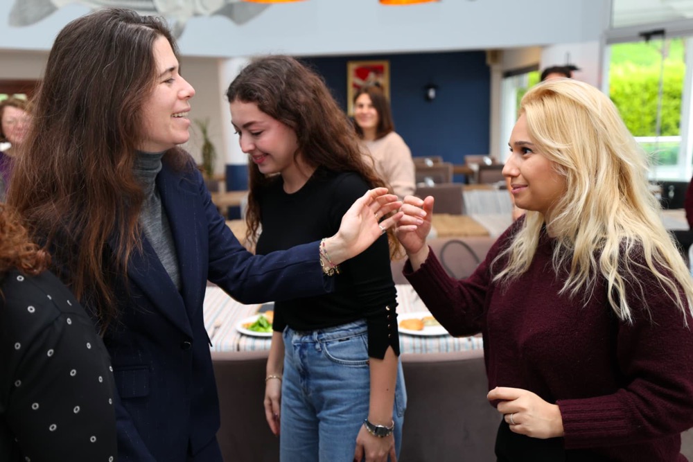 Kadının İnsan Hakları Eğitim Programı Çeşme’de Tamamlandıphoto 2026 02 10 09 36 39