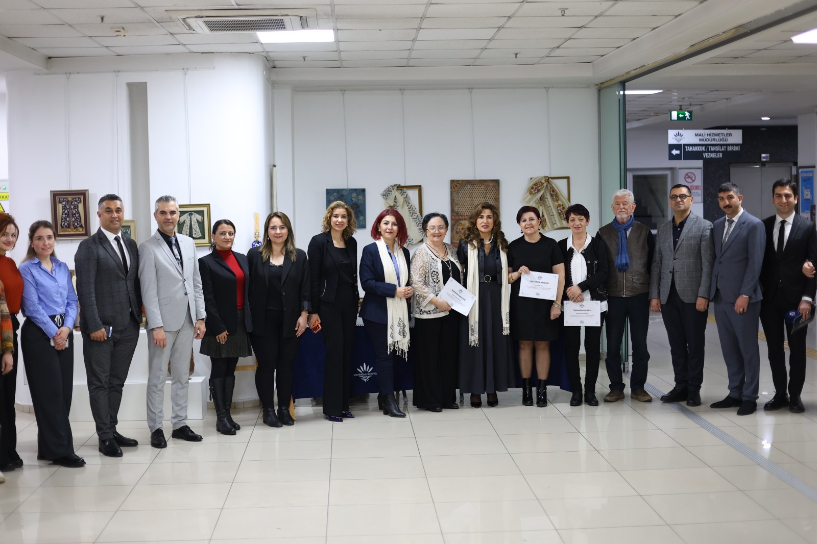 Canlı performansla geleneksel üretim şöleni