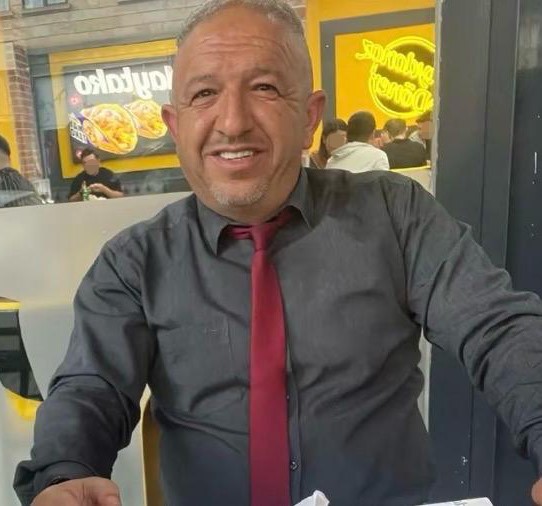 Karısını Bıçaklayan Adam