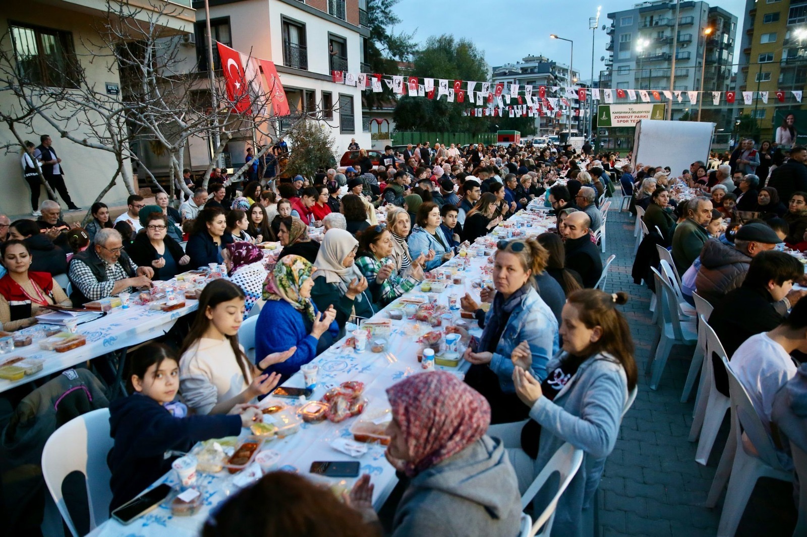 Karşıyaka Iftar (1)