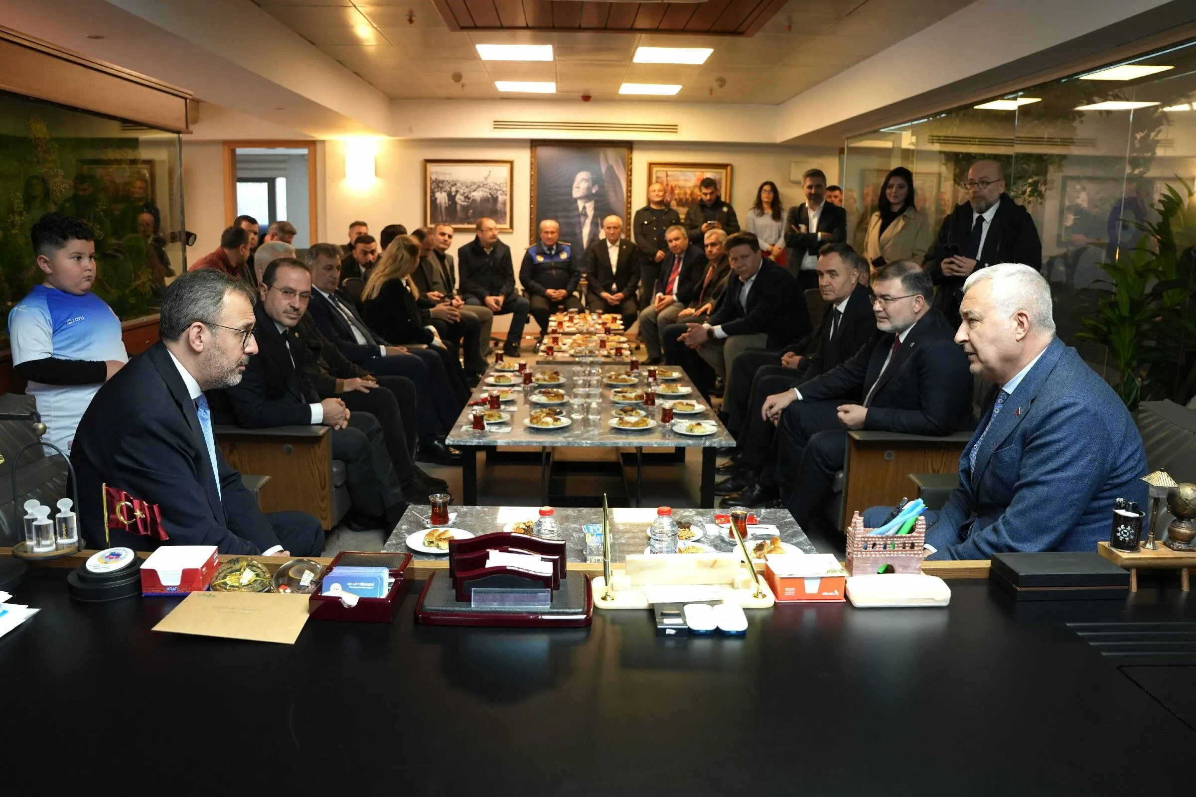 Art arda temaslar o iddiaları yeniden hatırlattı