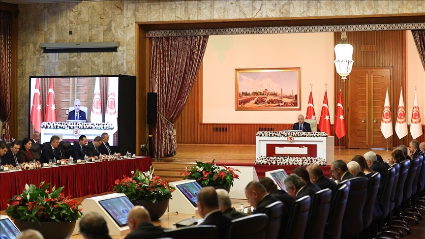 Komisyon raporu oy çokluğuyla kabul edildi