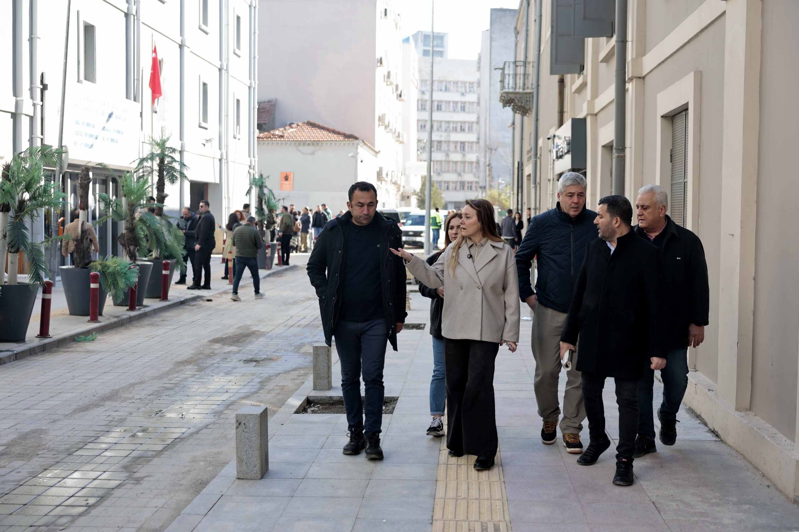 Konak Belediyesi’nden Alsancak’ta Üst Yapı Hamlesi (5)
