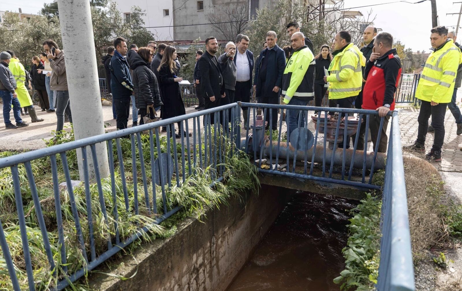 Seferihisar’da Sel Yaralarına 52 Bin Tl Destek