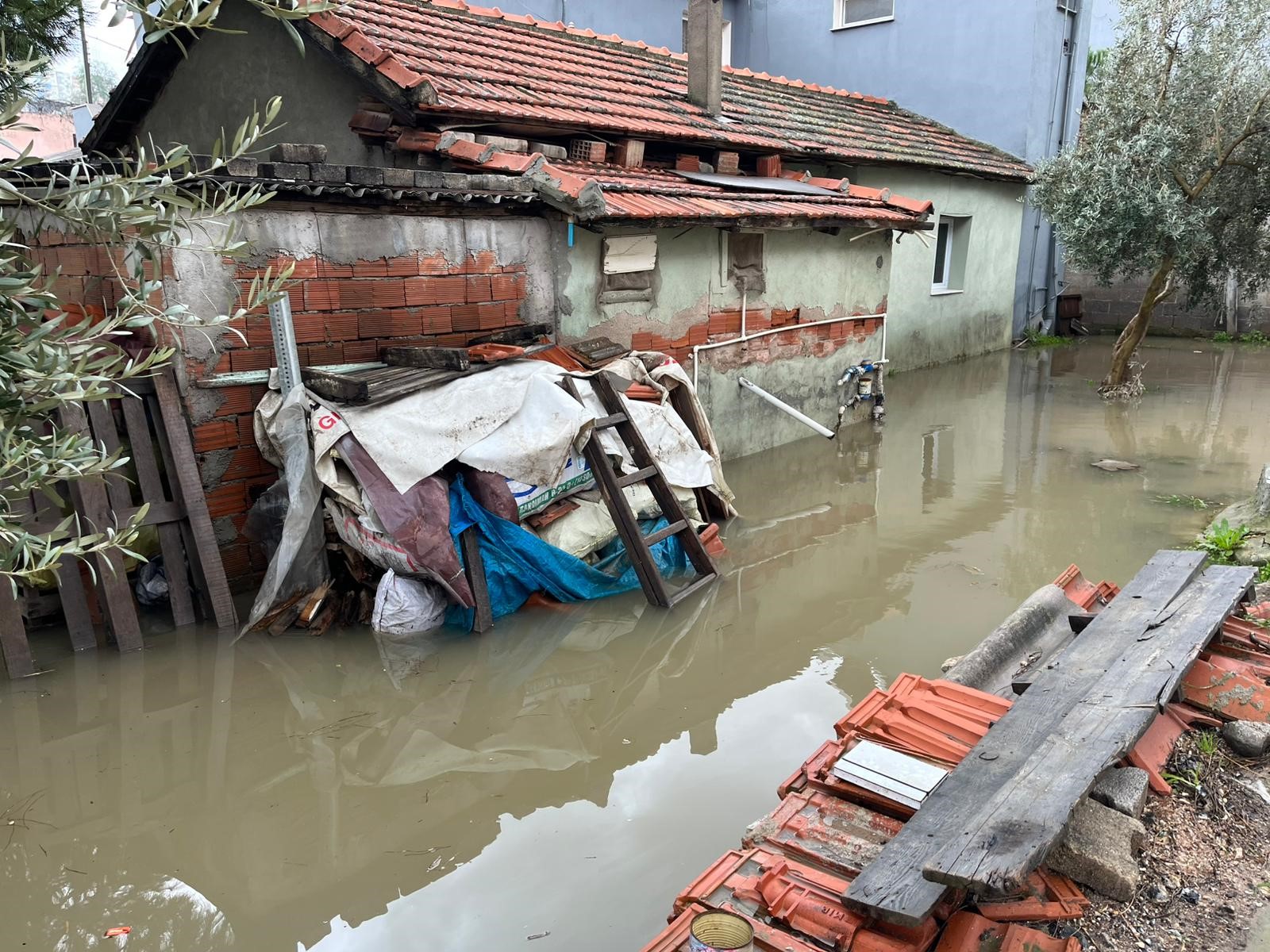 “Televizyonda Izlerdik, Başımıza Geldi”1