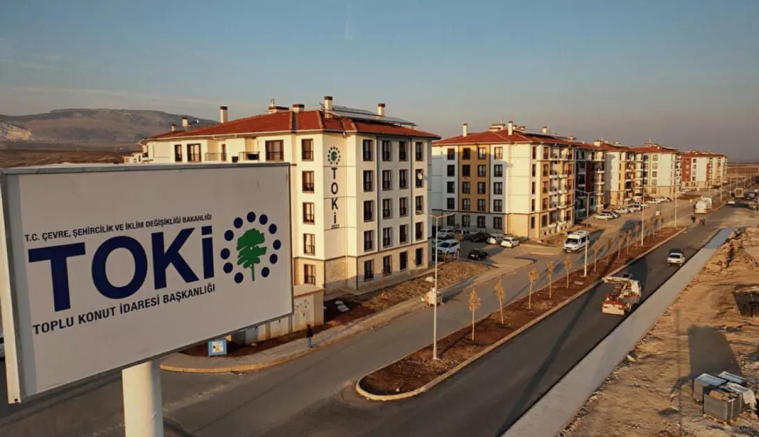 Toki̇ 500 Bin Konut Projesinde Kura Takvimi Belli Oldu! 100 Bin Kişi Ev Sahibi Yapılacak! İşte Detaylar Ve Iller!