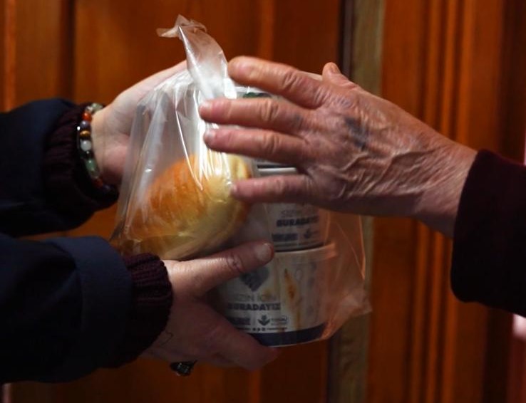 Yemek Dağıtımı (5)