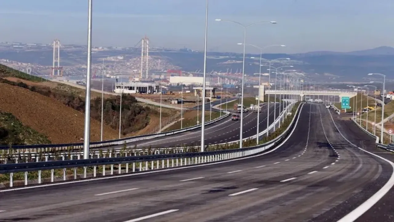 4E8Cc374 5F73 49E1 B7Ce B6Fa0D68Fadc