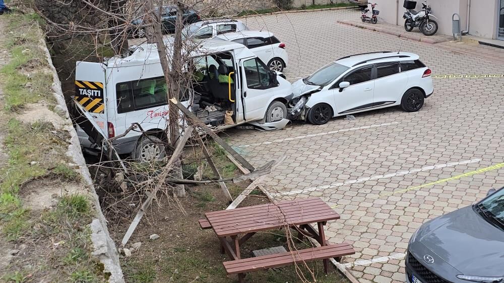 7 Aracın Karıştığı Kaza 2