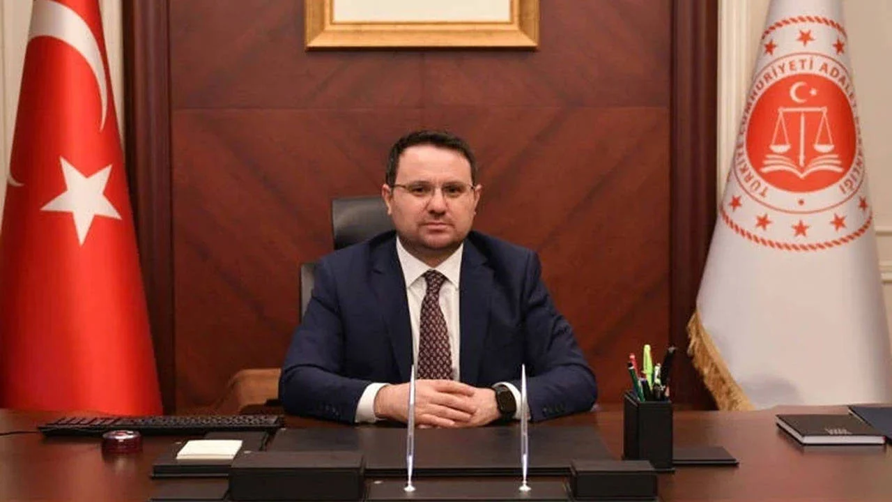 Akın Gürlek-6