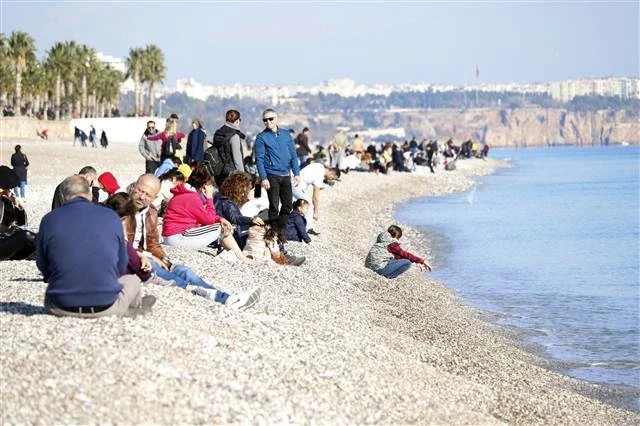 Antalya Mart Ayi Deniz