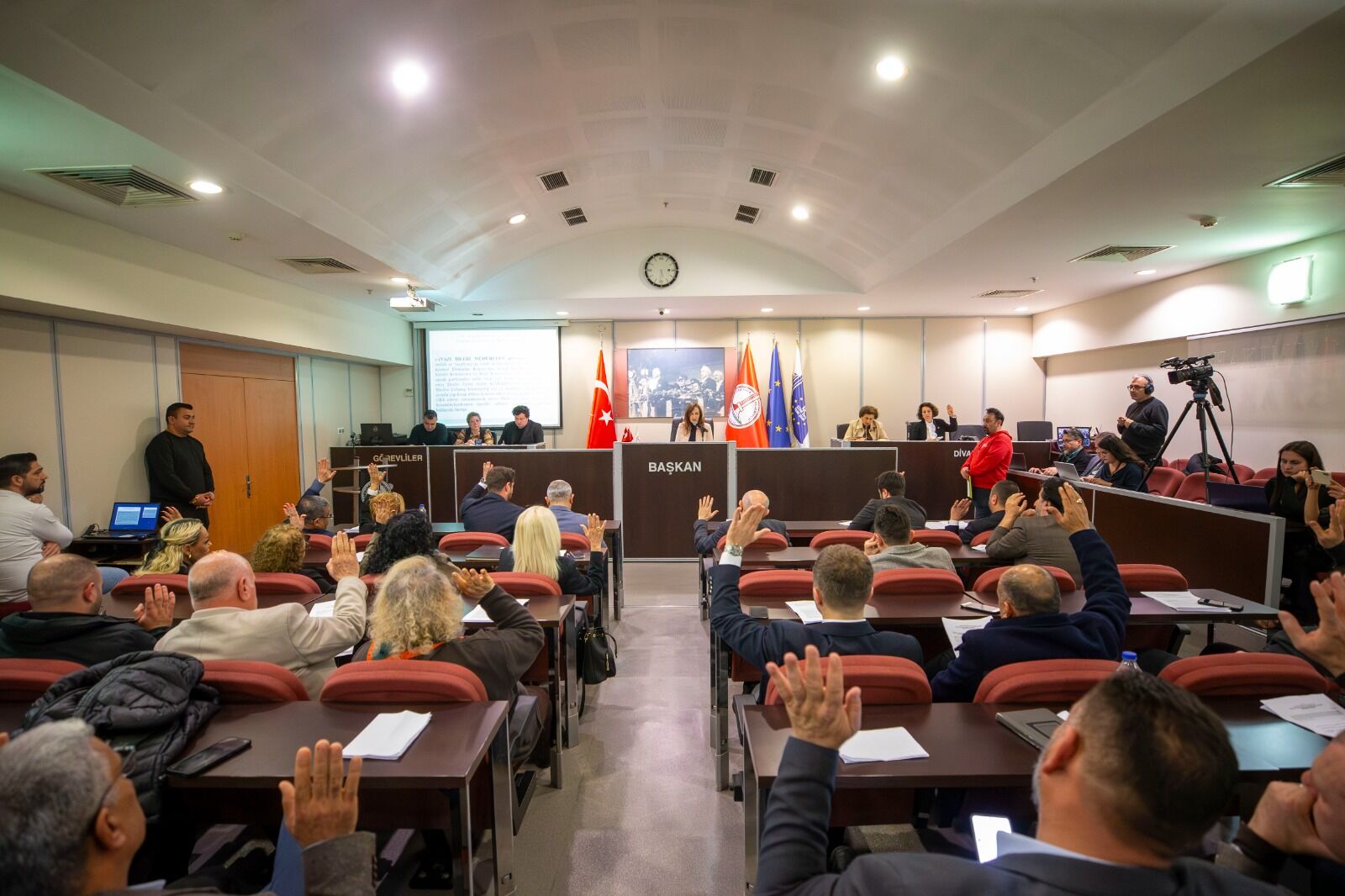 Azim ve başarısıyla simge isimlerden