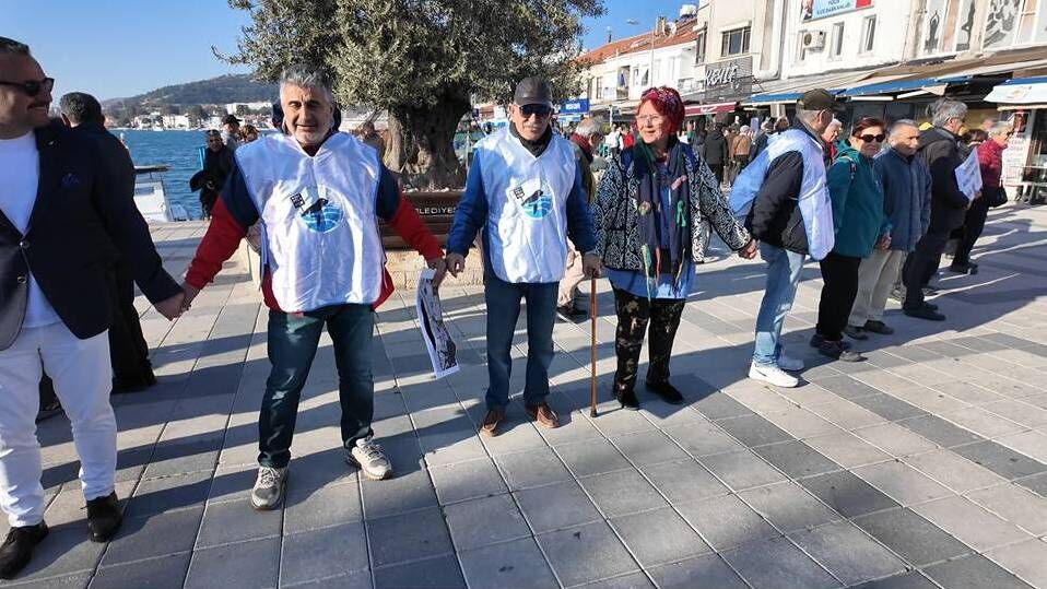 33 yıl sonra gelen tekerrür: Balıkçı ağlarından çamur fışkırıyor