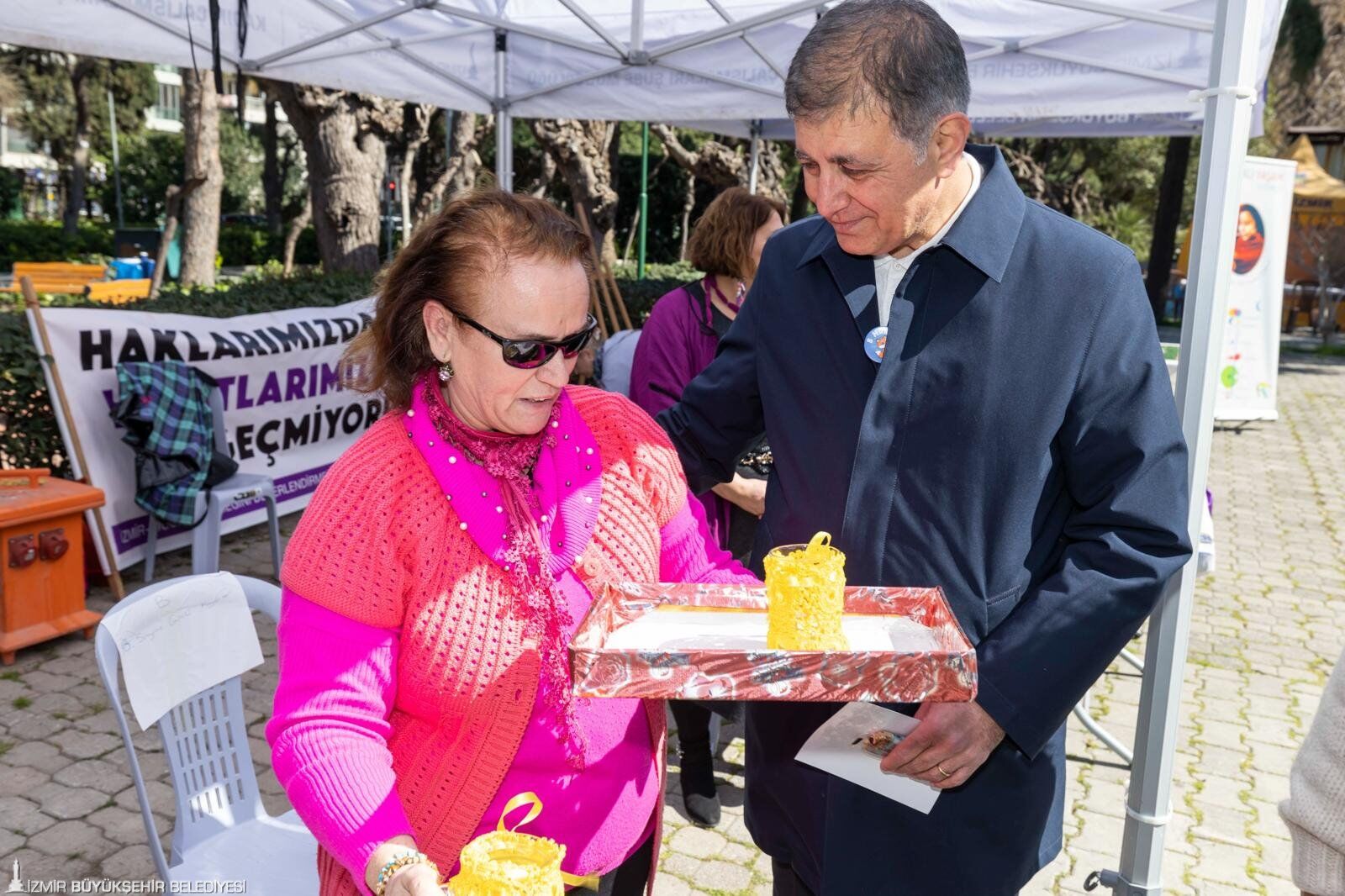 Gözyaşlarını tutamadı…