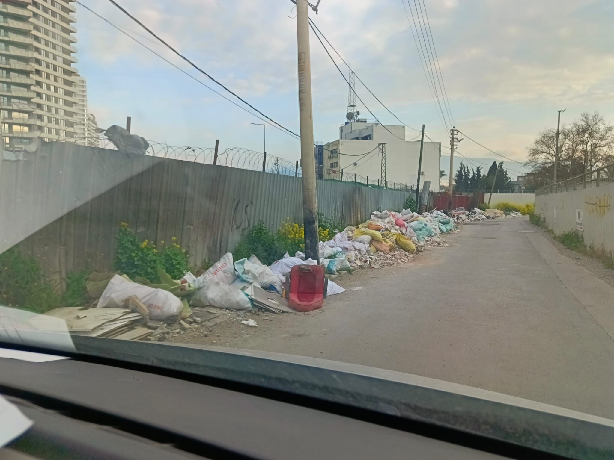Bir Yanda Milyonluk Rezidanslar Bir Yanda Çöp Yığınları (5)