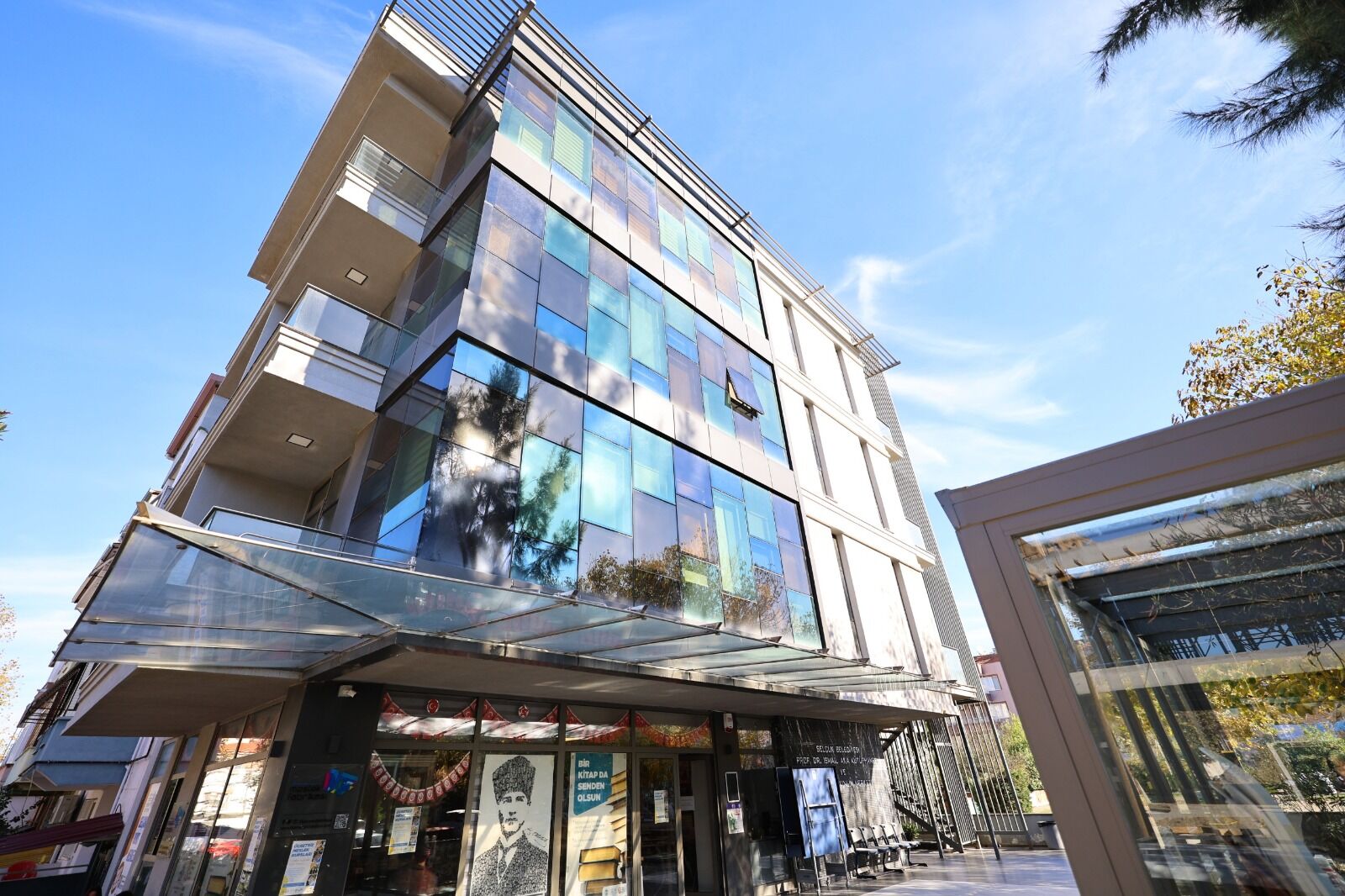 Çocuklar için yaratıcı atölyeler ve felsefi yolculuklar