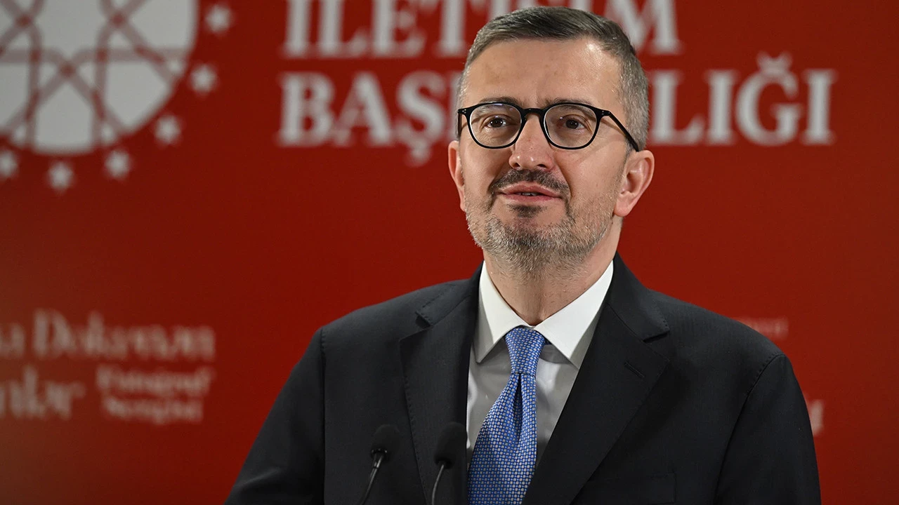 Cumhurbaşkanlığı İletişim Başkanı Burhanettin Duran'dan Gaziantep'e Düşen Füzeyle Ilgili Açıklama