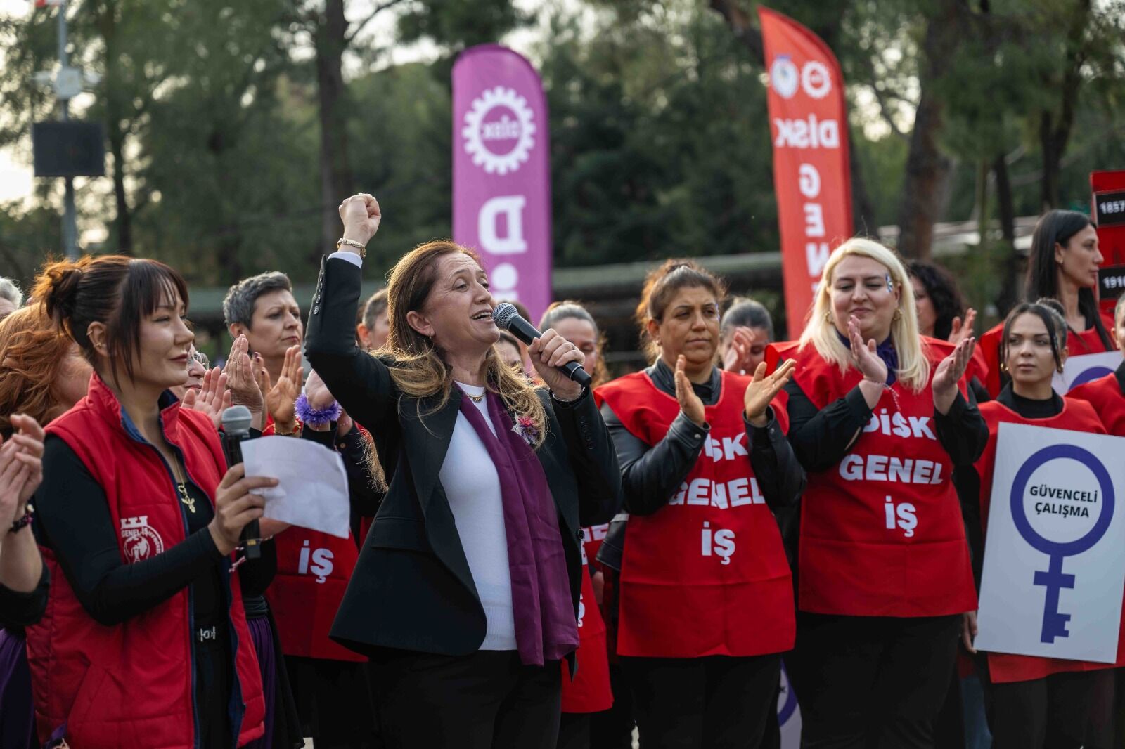 Sembolik anahtarlar ve dayanışmanın ritmi