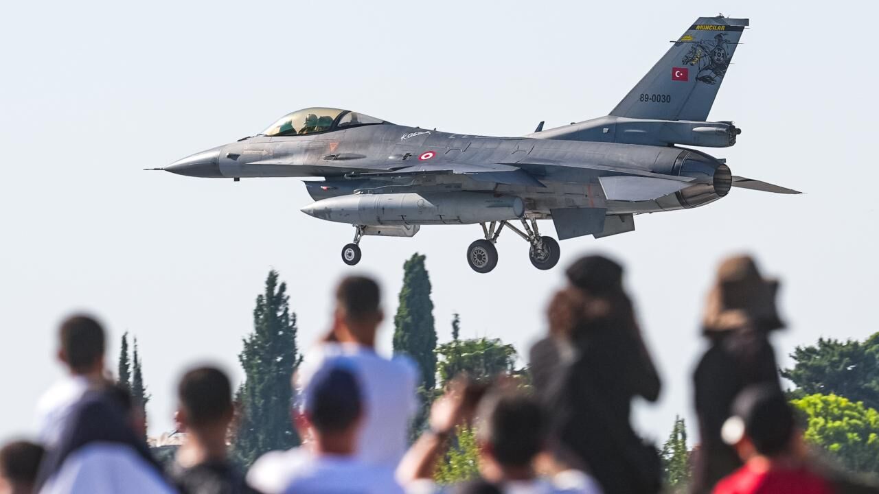 F-16 pilotu kolay yetişmiyor
