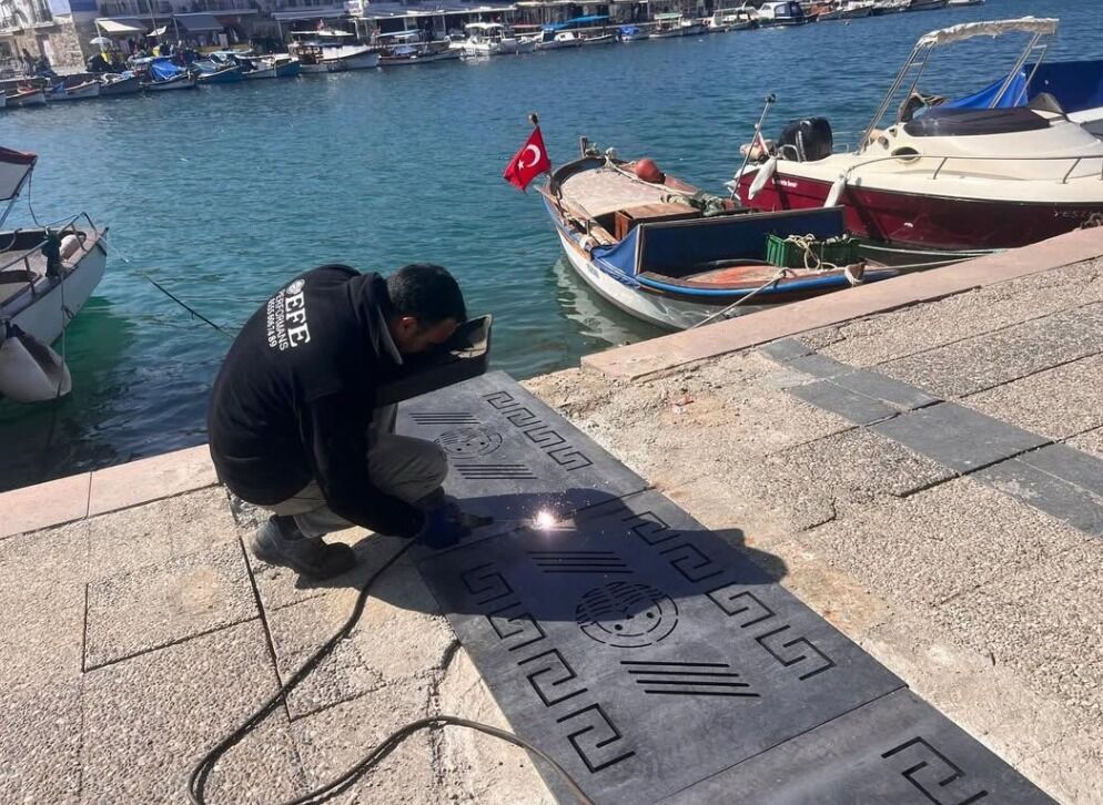 Foça Çarşısı’nda altyapı seferberliği: Tahliye hattı tamamlandı