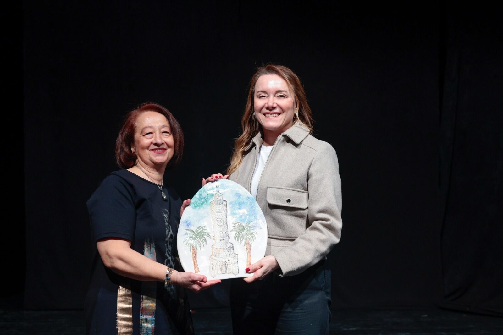 Dans ve folklor rüzgarıyla final