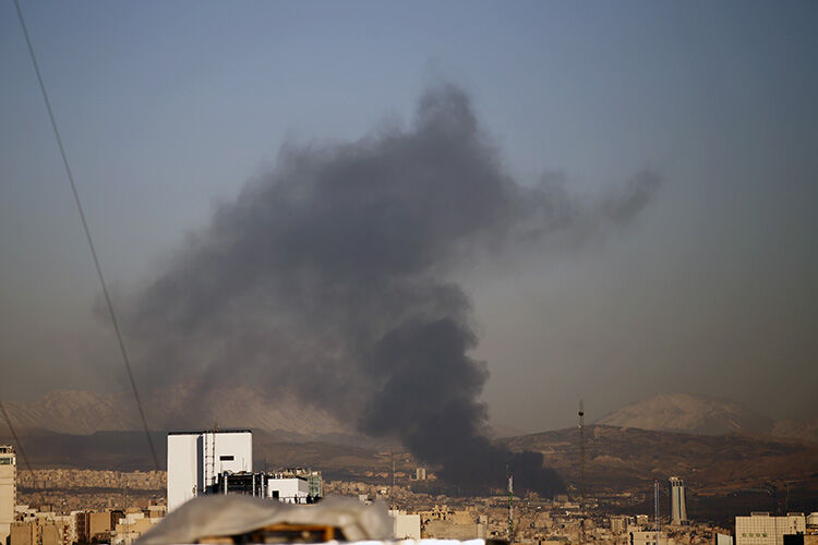 İran bombalarla sarsılıyor