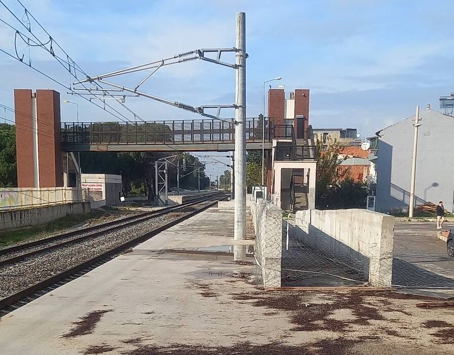 “Yüzüstü bırakılmış durumda”