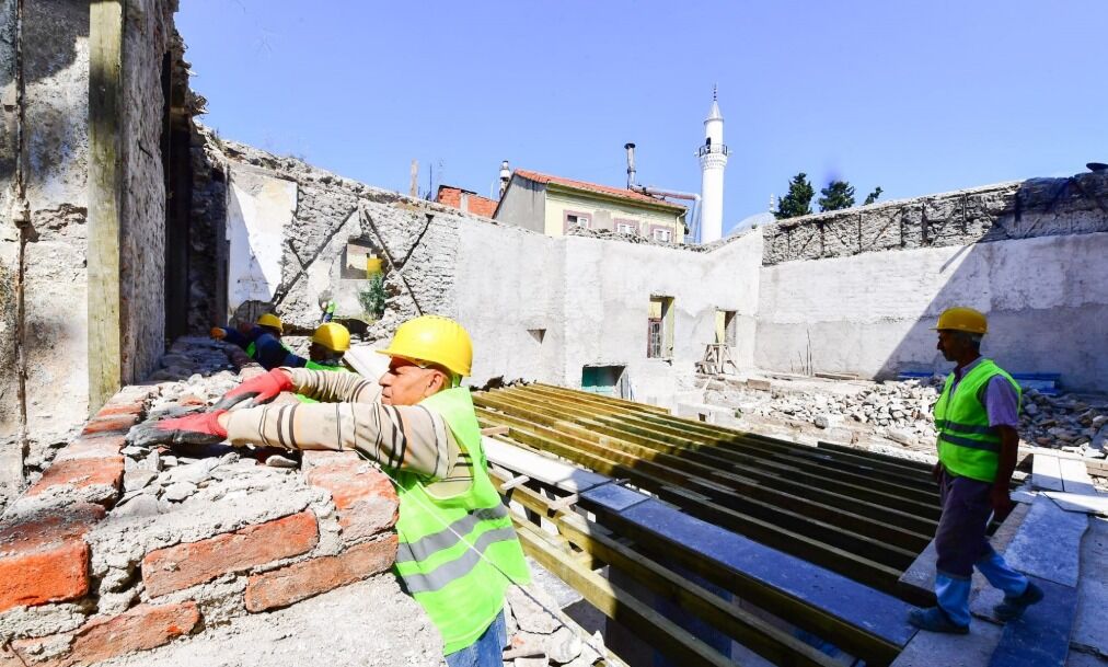 Tarihi yapılar ve hizmet binaları yargı kıskacında