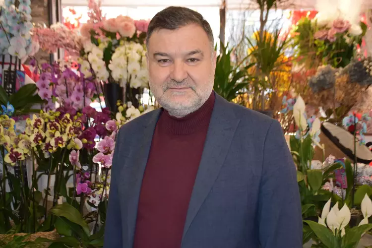 İzmir Çiçekçiler Esnaf Odası Başkanı Kazım Kış
