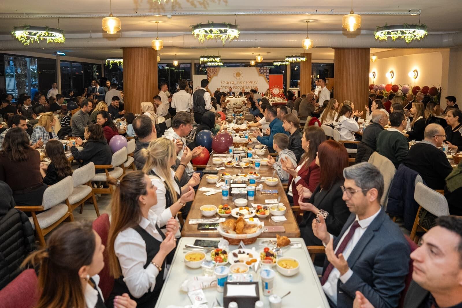 İzmir Cumhuriyet Başsavcılığı’ndan Iftar Programı! 2