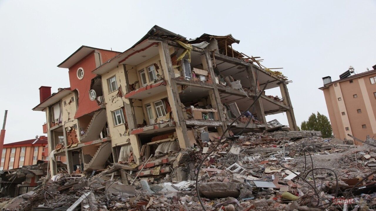 İzmir tarihindeki en büyük deprem hangisidir? İzmir'deki en büyük deprem kaç yılında oldu?