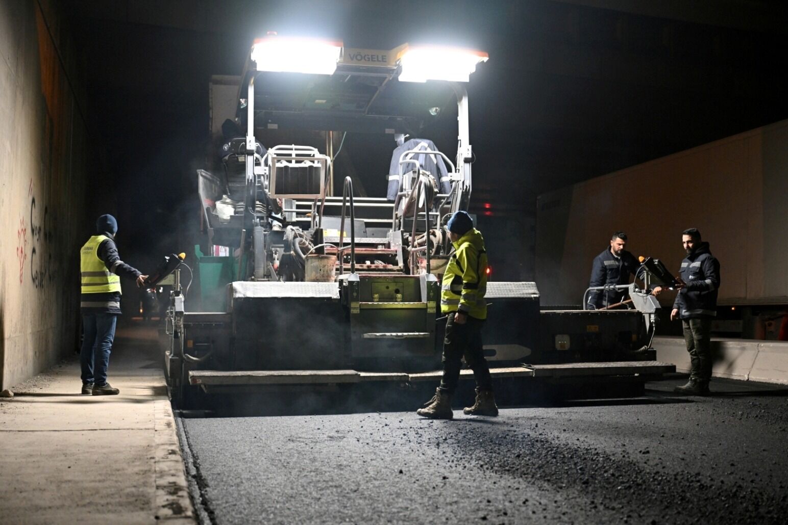 Aydınlar Caddesi’nde stratejik gece operasyonu
