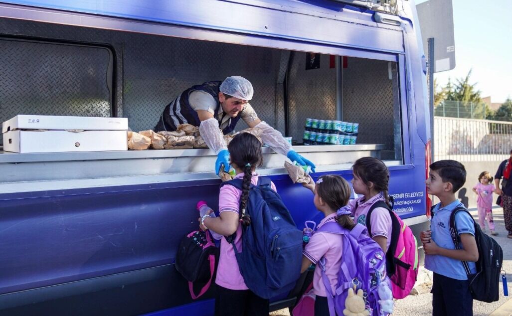 Dayanışma noktaları toplumsal gelişimin merkezi oldu