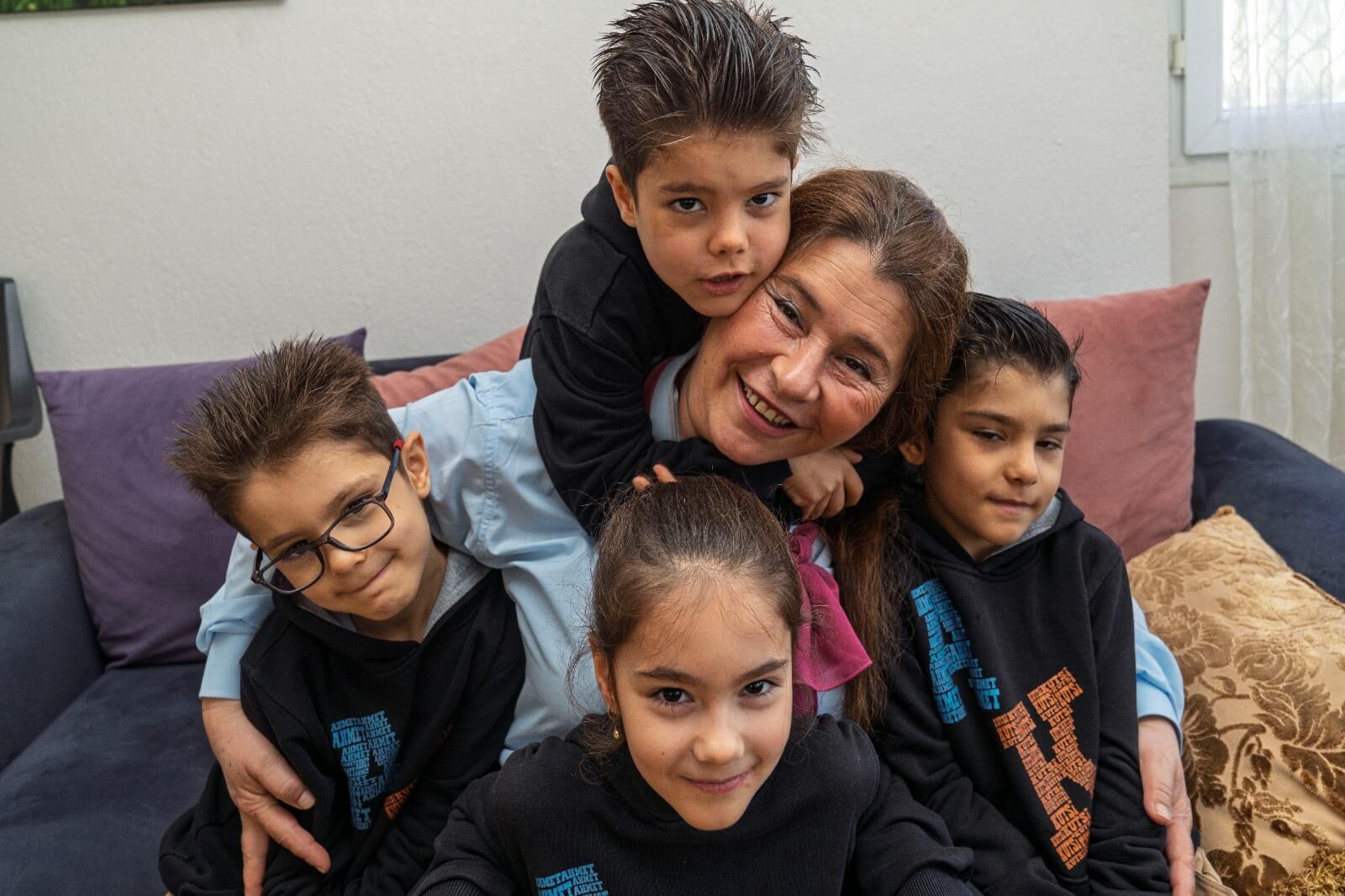 Dördüz annesinin azmi traktörden otobüse uzandı