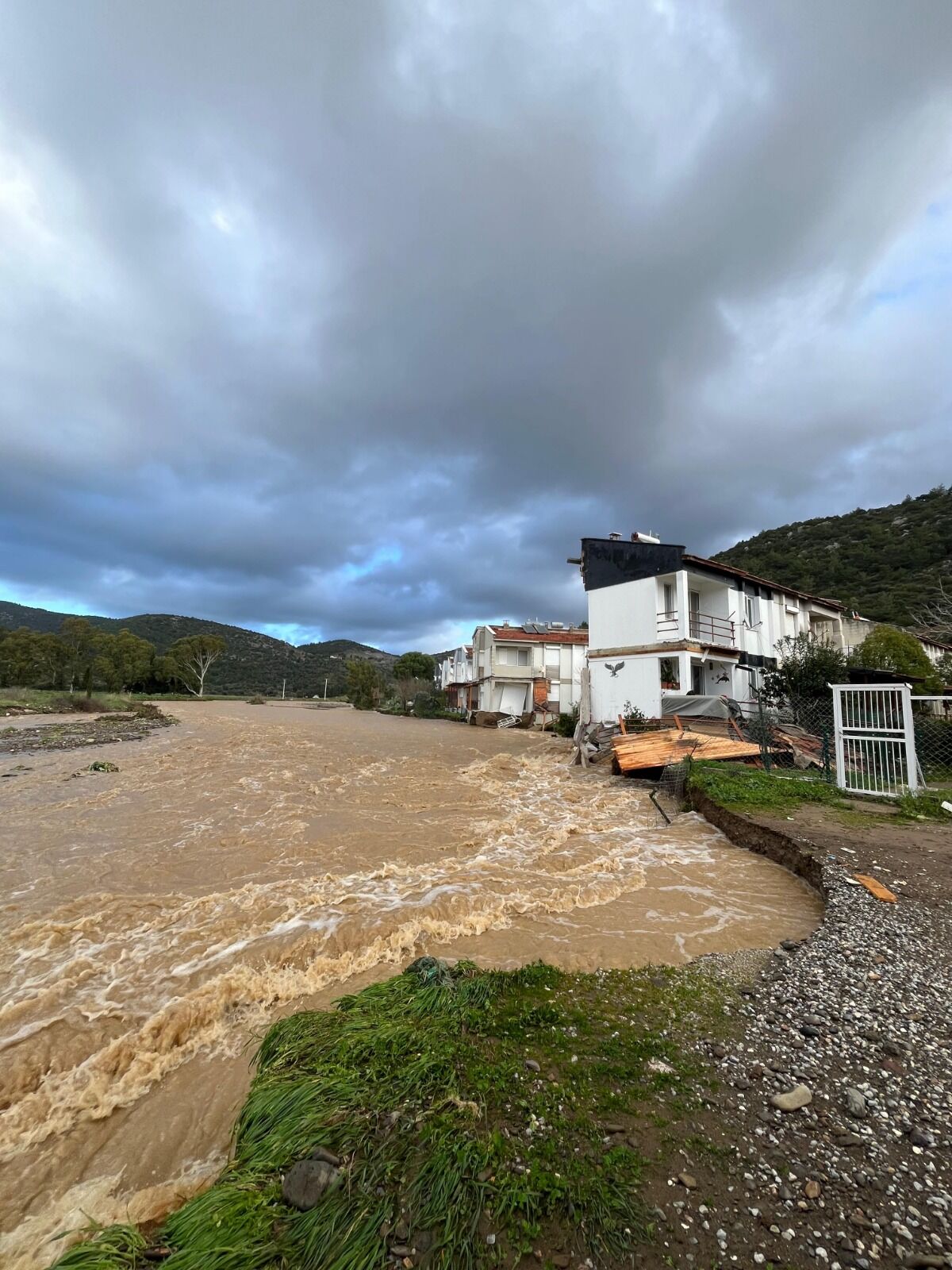 “Yetki karmaşası çözümlensin”