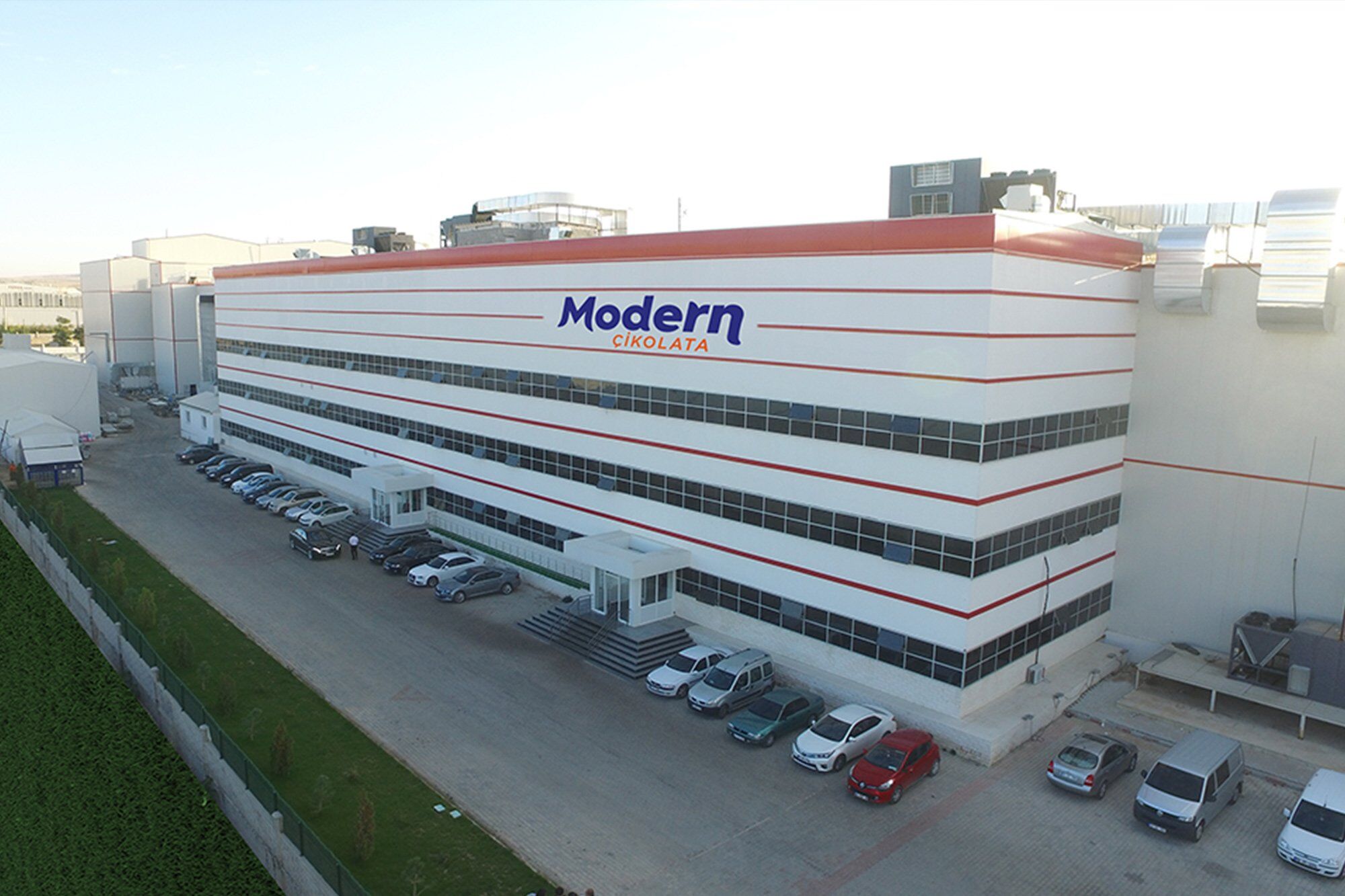 7 ana kategoride 300’den fazla ürünleri vardı