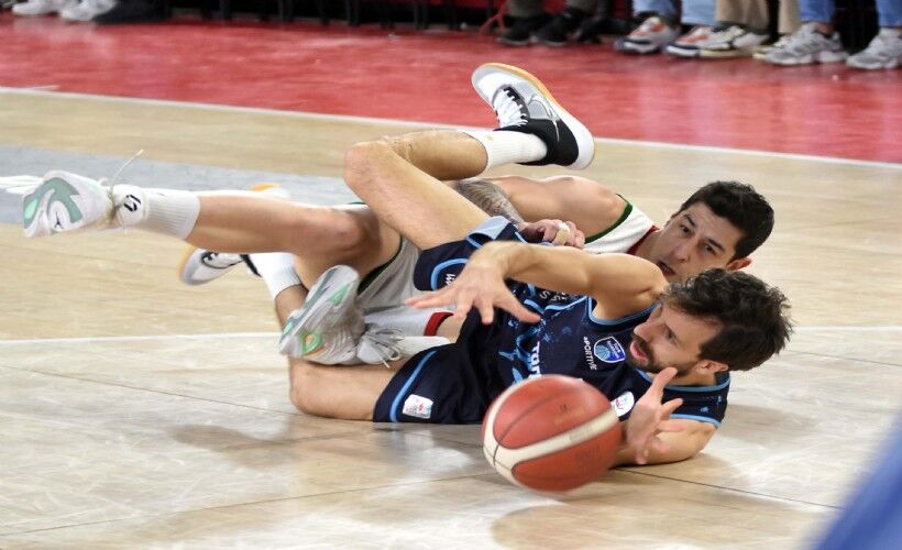 Karşıyaka Basketbol-16