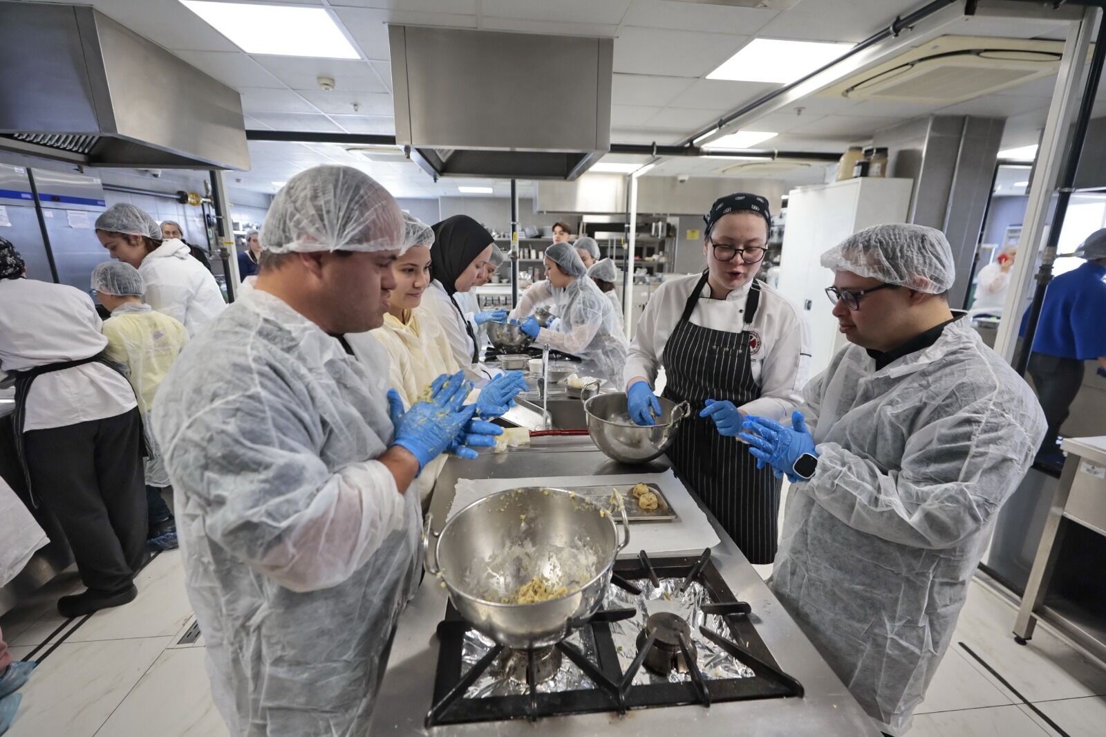 Akademik destekle gelen mutfak disiplini ve üretim heyecanı