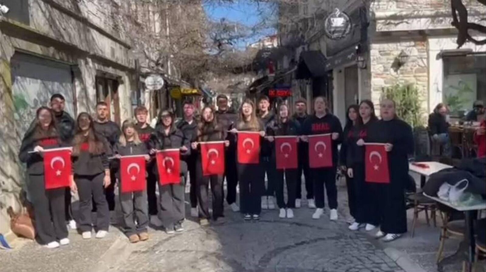 260 öğrenci tek ses: Final meydanda yapıldı