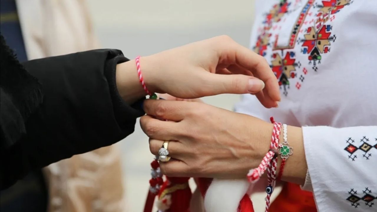 Marteniçka Ne Zaman Takılır? Marteniçka Anlamı Ne? İşte Evde Marteniçka Yapımı