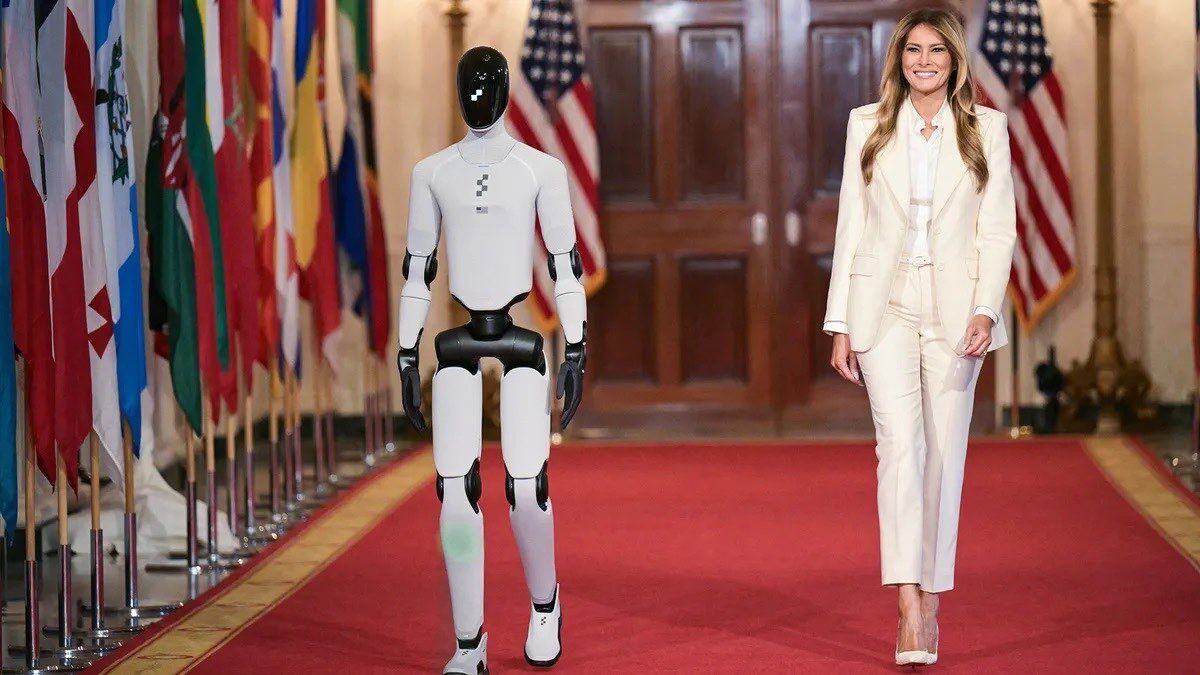Melania Robotlar