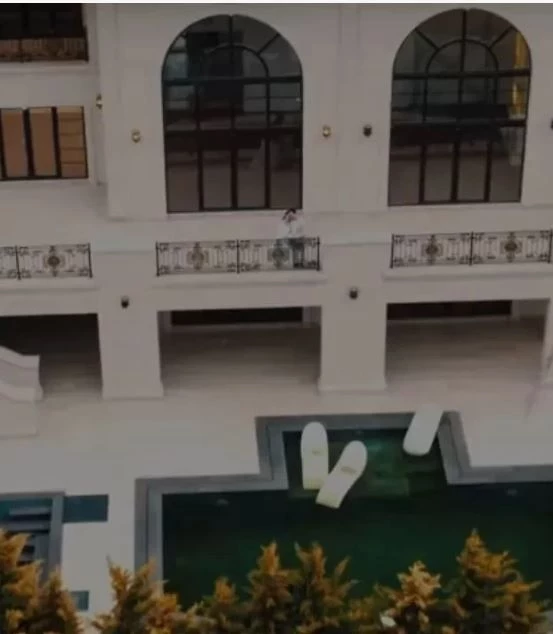 Özlem Öz Yeni Evi 2